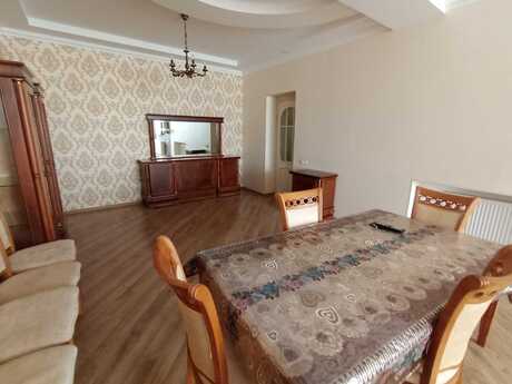 Аренда: 3-комнатная квартира, 150 м², Azadlıq Prospekti: 1 000 ₼/мес 3