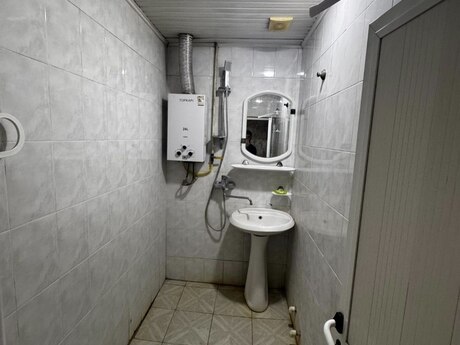 3-room apartment for rent, 80 m², Qara Qarayev: 800 ₼/mo 4