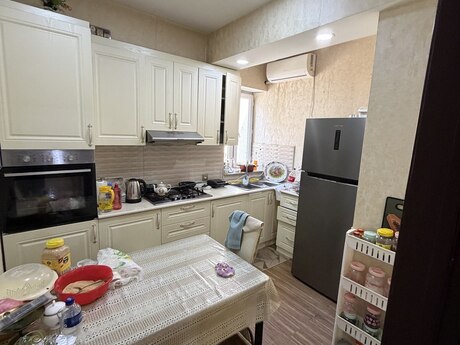 6 otaqlı həyət evi, 215 m², Nəsimi: 330 000 ₼ 4