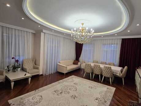 Elan №6416648 - Bakı, 8-ci mikrorayon q., 4 otaqlı, 160 m², 4/7 mərtəbə