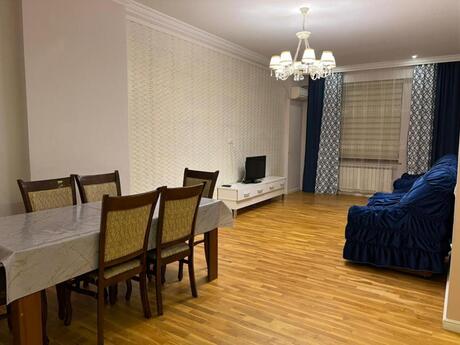 Elan №6416701 - Bakı, Şah İsmayıl Xətai m., 3 otaqlı, 115 m², 2/19 mərtəbə