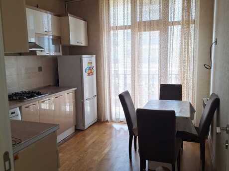 Kirayə 1 otaqlı mənzil, 50 m², Neftçilər: 650 ₼/ay 3