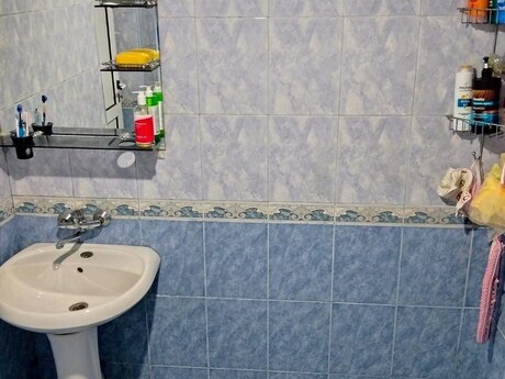 Kirayə 2 otaqlı mənzil, 100 m², İnşaatçılar: 130 ₼/ay 5