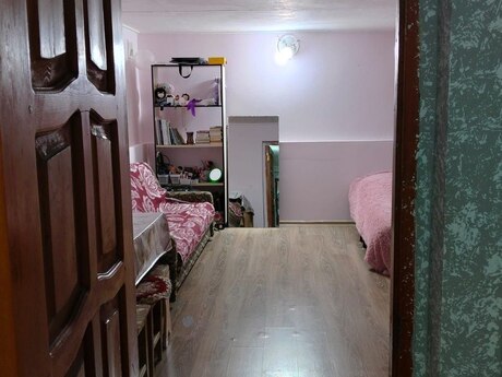 Kirayə 2 otaqlı mənzil, 100 m², İnşaatçılar: 130 ₼/ay 2