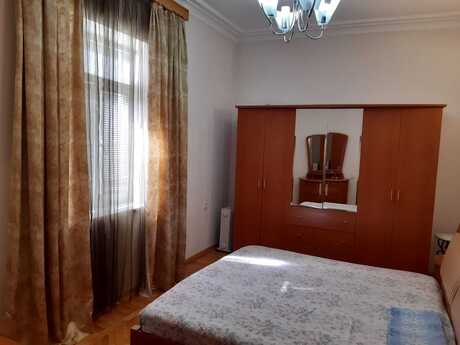 4 otaqlı mənzil, 106 m², Nizami: 300 000 ₼ 4