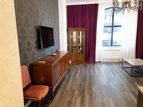 Kirayə 2 otaqlı mənzil, 90 m², Nizami: 1 200 ₼/ay 4