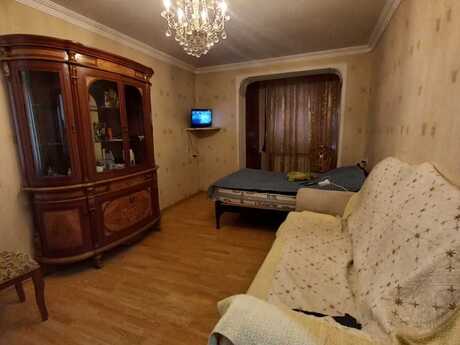 Elan №6416912 - Bakı, Bakıxanov q., 2 otaqlı, 45 m², 2/5 mərtəbə