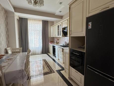 Kirayə 3 otaqlı mənzil, 145 m², Nəriman Nərimanov: 1 300 ₼/ay 3