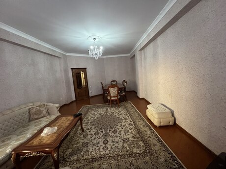 Объявление №6416962 - Баку, м. Ази Асланов, 3-комн., 128 м², 5/17 этаж