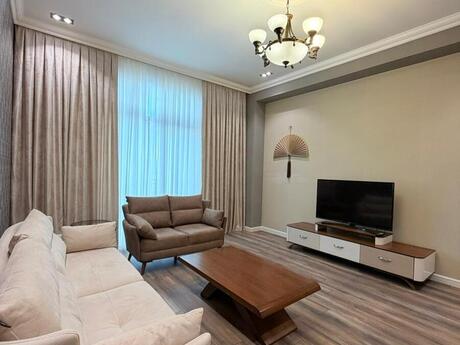 Kirayə 2 otaqlı mənzil, 95 m², Ağ şəhər: 1 850 ₼/ay 3
