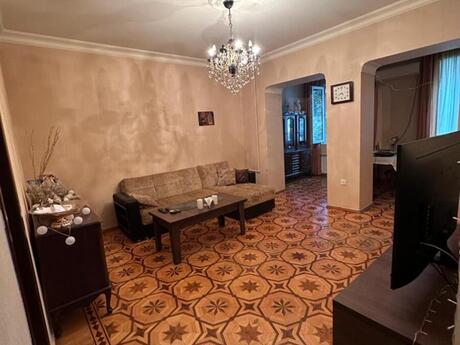 Продаётся 3-комнатная квартира в старом фонде, Sahil, 100 м², 400 000 AZN, фото 3 / 12
