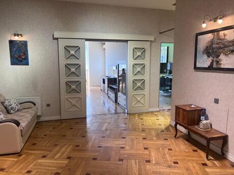 Elan №6417106 - Bakı, 8 Noyabr m., 2 otaqlı, 125 m², 11/19 mərtəbə