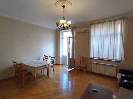 Kirayə 2 otaqlı mənzil, 70 m², 28 May: 850 ₼/ay 3
