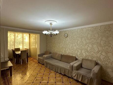 Elan №6417104 - Bakı, Nəsimi r., 3 otaqlı, 75 m², 2/5 mərtəbə