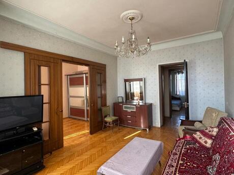 3-room apartment for rent, 85 m², Sahil: 900 ₼/mo 3
