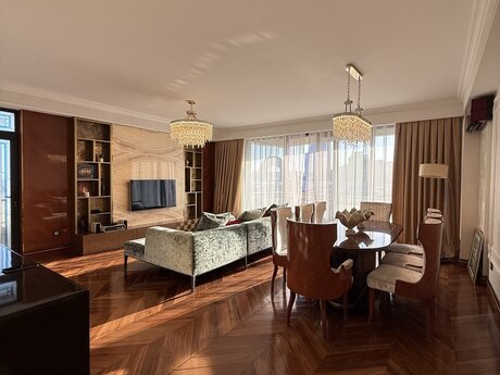Elan №6417246 - Bakı, Şah İsmayıl Xətai m., 3 otaqlı, 132 m², 7/17 mərtəbə