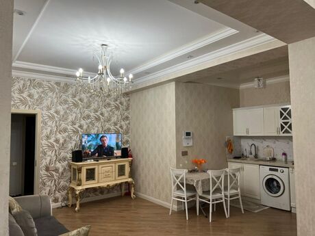 Elan №6417245 - Bakı, 8-ci mikrorayon q., 3 otaqlı, 115 m², 2/19 mərtəbə