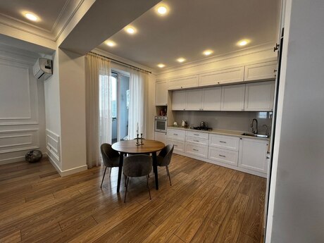 Kirayə 3 otaqlı mənzil, 127 m², Səbail: 2 500 ₼/ay 4