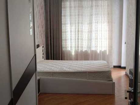 Kirayə 2 otaqlı mənzil, 82 m², 8 Noyabr: 1 000 ₼/ay 3