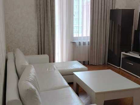 2 otaq · 82 m² · 7/14 mərtəbə, 8 Noyabr