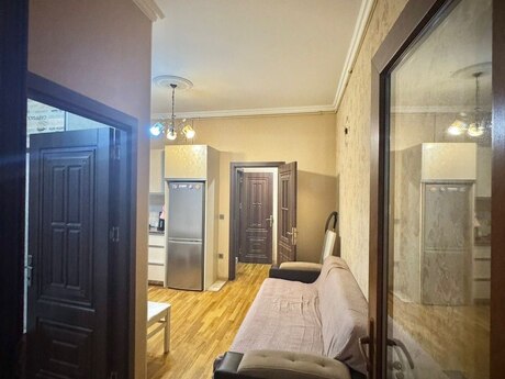Объявление №6417279 - Баку, м. Кара Караев, 2-комн., 42 м², 3/16 этаж