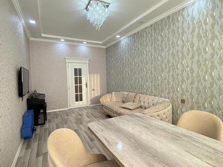 3 otaq · 82 m² · 16/18 mərtəbə, İnşaatçılar