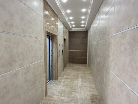 2 otaqlı mənzil, 78 m², 28 May: 200 000 ₼ 2