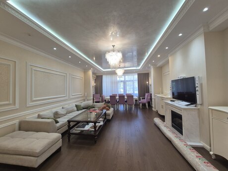 4 otaq · 242 m² · 3/16 mərtəbə, Elmlər Akademiyası