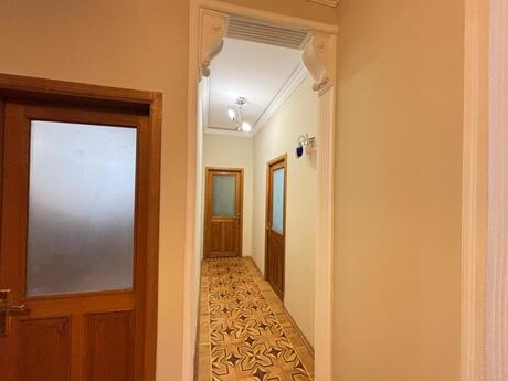 4-room apartment for rent, 120 m², Gənclik: 999 ₼/mo 4