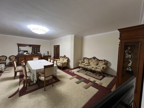 Elan №6417423 - Bakı, İnşaatçılar m., 3 otaqlı, 140 m², 2/10 mərtəbə