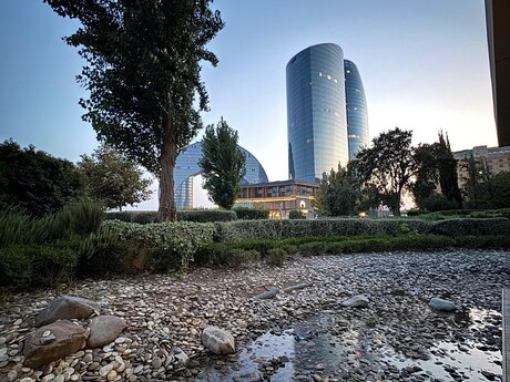 Elan №6417453 - Bakı, Nəsimi r., 4 otaqlı, 250 m², 1/32 mərtəbə