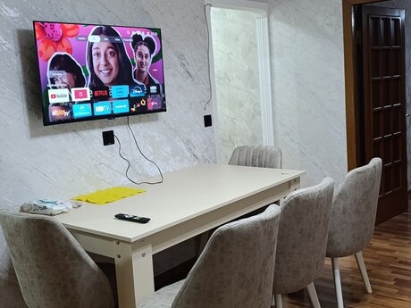 2-room apartment for rent, 70 m², Memar Əcəmi: 150 ₼/mo 2
