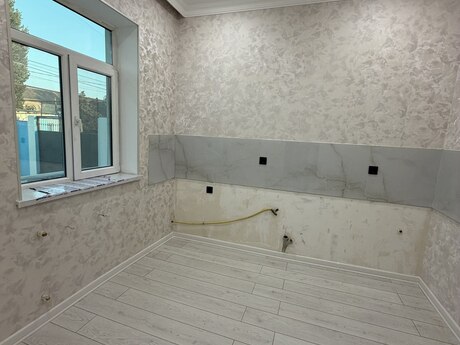 6 otaqlı həyət evi, 200 m², Yeni Ramana: 127 000 ₼ 3