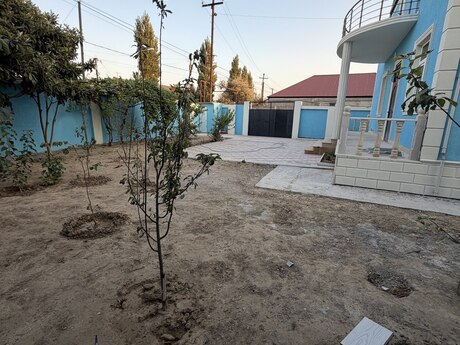 6 otaqlı həyət evi, 200 m², Yeni Ramana: 127 000 ₼ 2