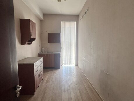 20-room apartment for rent, 1 200 m², Keşlə: 3 900 ₼/mo 4