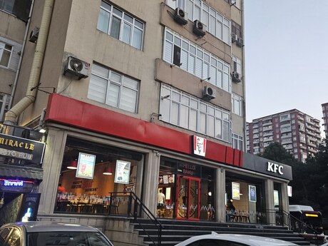 Kirayə 3 otaqlı mənzil, 135 m², Azadlıq Prospekti: 1 000 ₼/ay 5