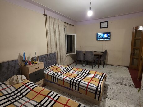 1 otaq · 40 m² · 4/5 mərtəbə, Bakıxanov