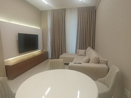 Kirayə 3 otaqlı mənzil, 110 m², 28 May: 2 200 ₼/ay 4