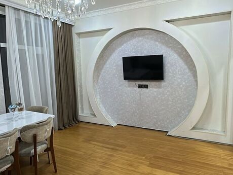3 otaqlı mənzil, 106 m², Qaraçuxur: 195 000 ₼ 2
