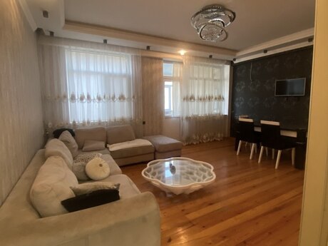 Продаётся 4-комнатная квартира в новостройке, Bayıl, 140 м², 230 000 AZN, фото 2 / 10