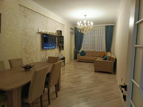 3-комнатная квартира, 128 м², 20 Yanvar: 280 000 ₼ 3
