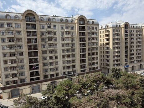3 otaqlı mənzil, 93,5 m², Bakıxanov: 255 000 ₼ 5