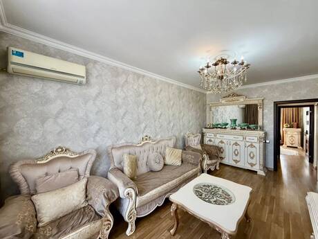 5 otaqlı mənzil, 120 m², Bakıxanov: 274 000 ₼ 2