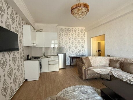 Kirayə 1 otaqlı mənzil, 45 m², 28 May: 697 ₼/ay 4