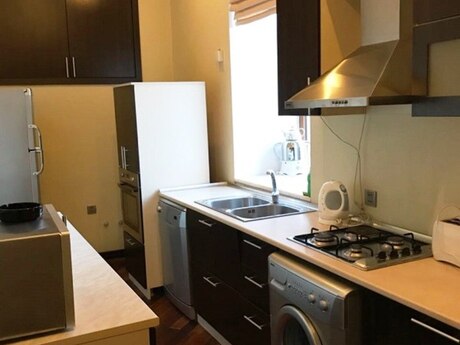 3 otaqlı mənzil, 144 m², Sahil: 440 000 ₼ 2