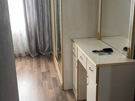 3-room apartment for rent, 75 m², Həzi Aslanov: 700 ₼/mo 4
