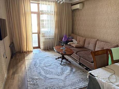 3-room apartment for rent, 75 m², Həzi Aslanov: 700 ₼/mo 2