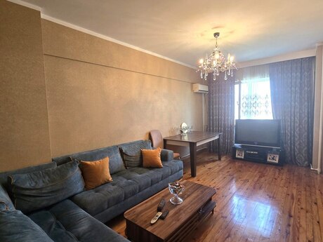 4 otaqlı mənzil, 120 m², İnşaatçılar: 315 000 ₼ 2