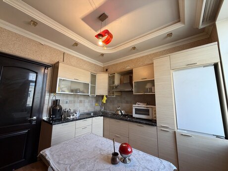 Аренда: 3-комнатная квартира, 100 м², Şah İsmayıl Xətai: 750 ₼/мес 3