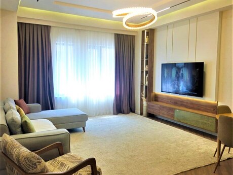 Elan №6418185 - Bakı, Ağ şəhər q., 3 otaqlı, 110 m², 4/8 mərtəbə